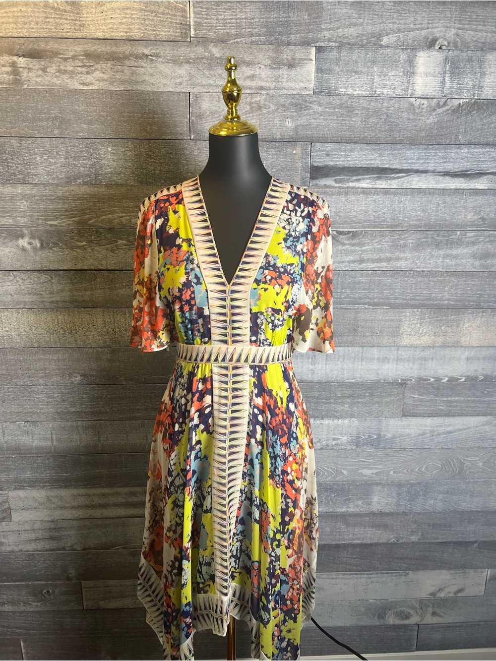 BCBGMaxAzria Yellow Navy Coral Cream V-Neck Printed Midi Dress